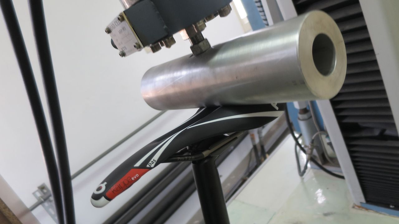 The heavy steel roller constantly vibrates and pulses to simulate a rider