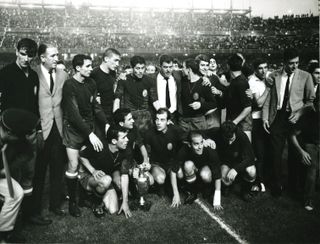 The Spain team poses after winning Euro 1964
