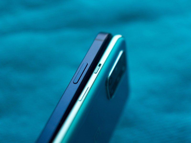 OnePlus 8T vs. iPhone 12