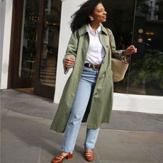 Best Petite Cropped Jeans @eleanorbarkes wearing trench coat, shirt and cropped jeans