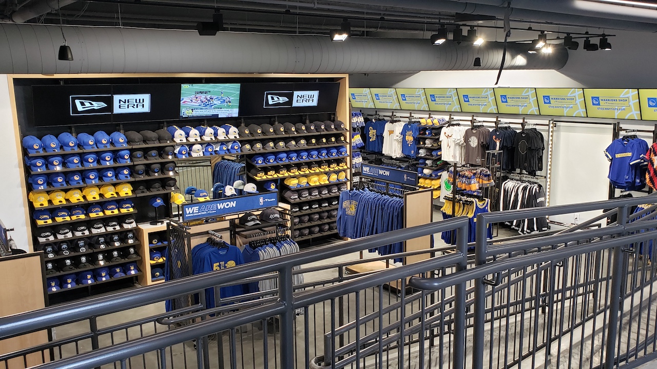 WARRIORS SHOP - CHASE CENTER - 100 Photos & 29 Reviews - 151