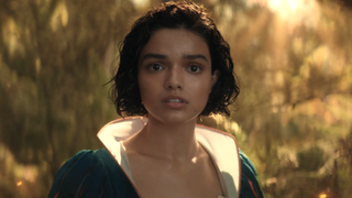 Rachel Zegler looking in awe in Snow White (2025)