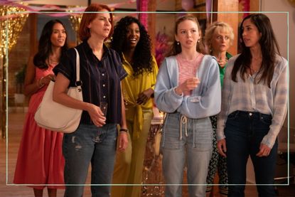 Jenny (JESSALYN WANLIM), Anne (DANI KIND), Sloane (ENUKA OKUMA), Alice (SADIE MUNROE), Val (SARAH MCVIE) and Kate (CATHERINE REITMAN) in Workin' Moms