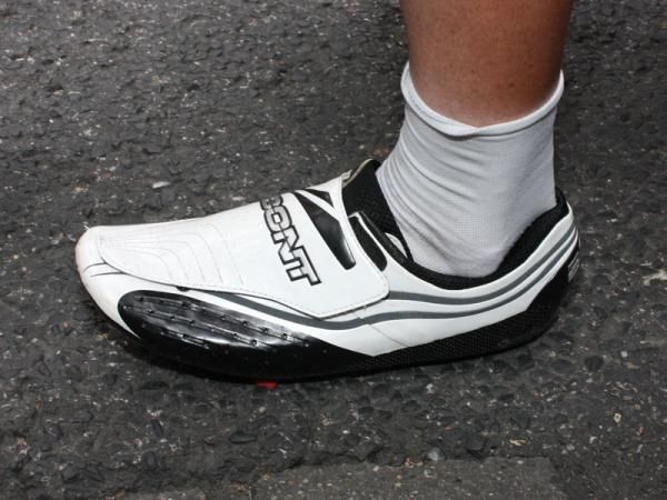 Michael Rogers (Columbia-HTC) opts for an especially light model from Bont.