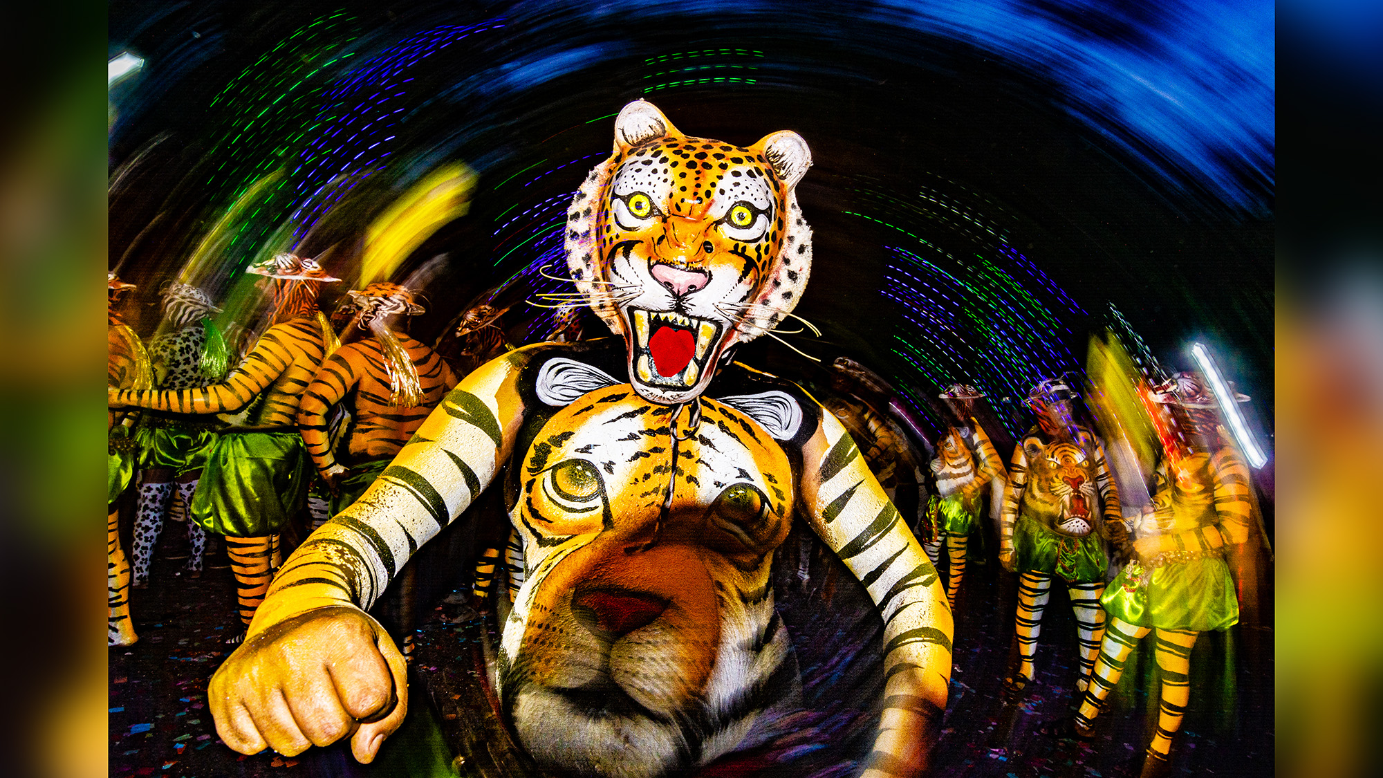 Amazing 'tiger dance' photo from Indian festival was shot with a pop-up flash