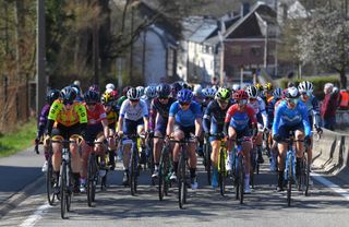 The women&#039;s peloton in action