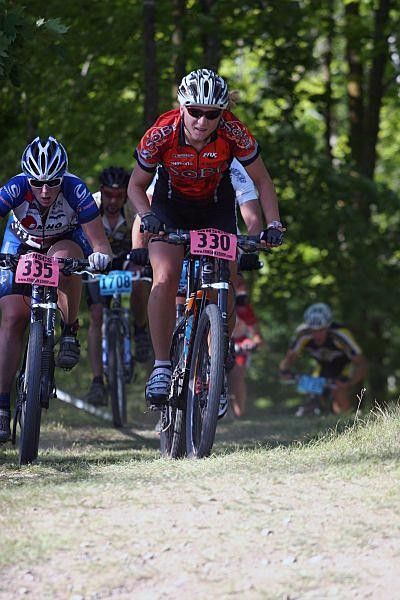 Jenna Zander leads
