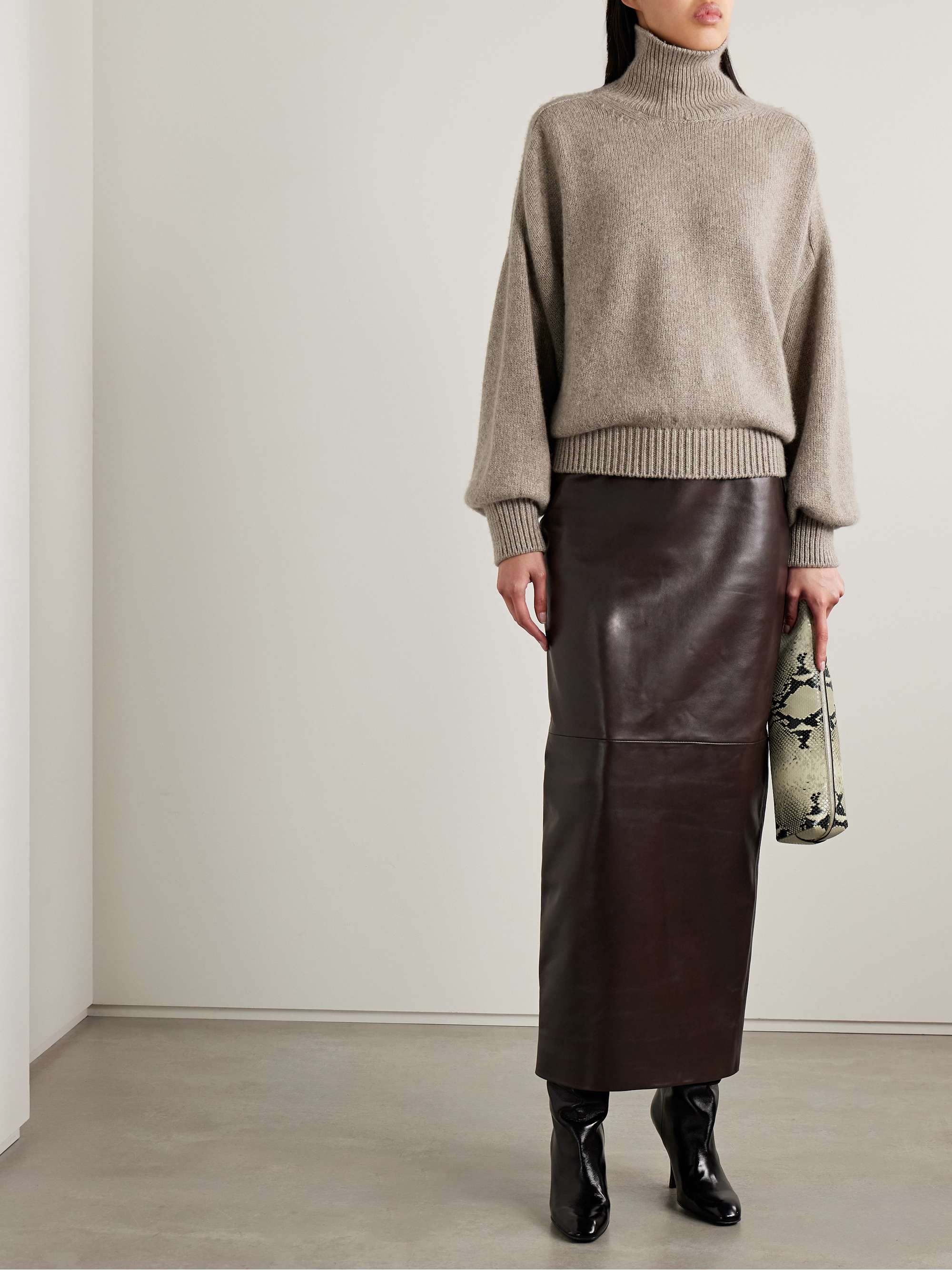 Willem Cashmere Turtleneck Sweater