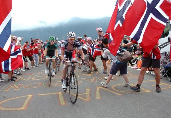 Jurgen Van den Broeck (Lotto Belisol) leads Pierre Rolland (Europcar) approaching the finish line.