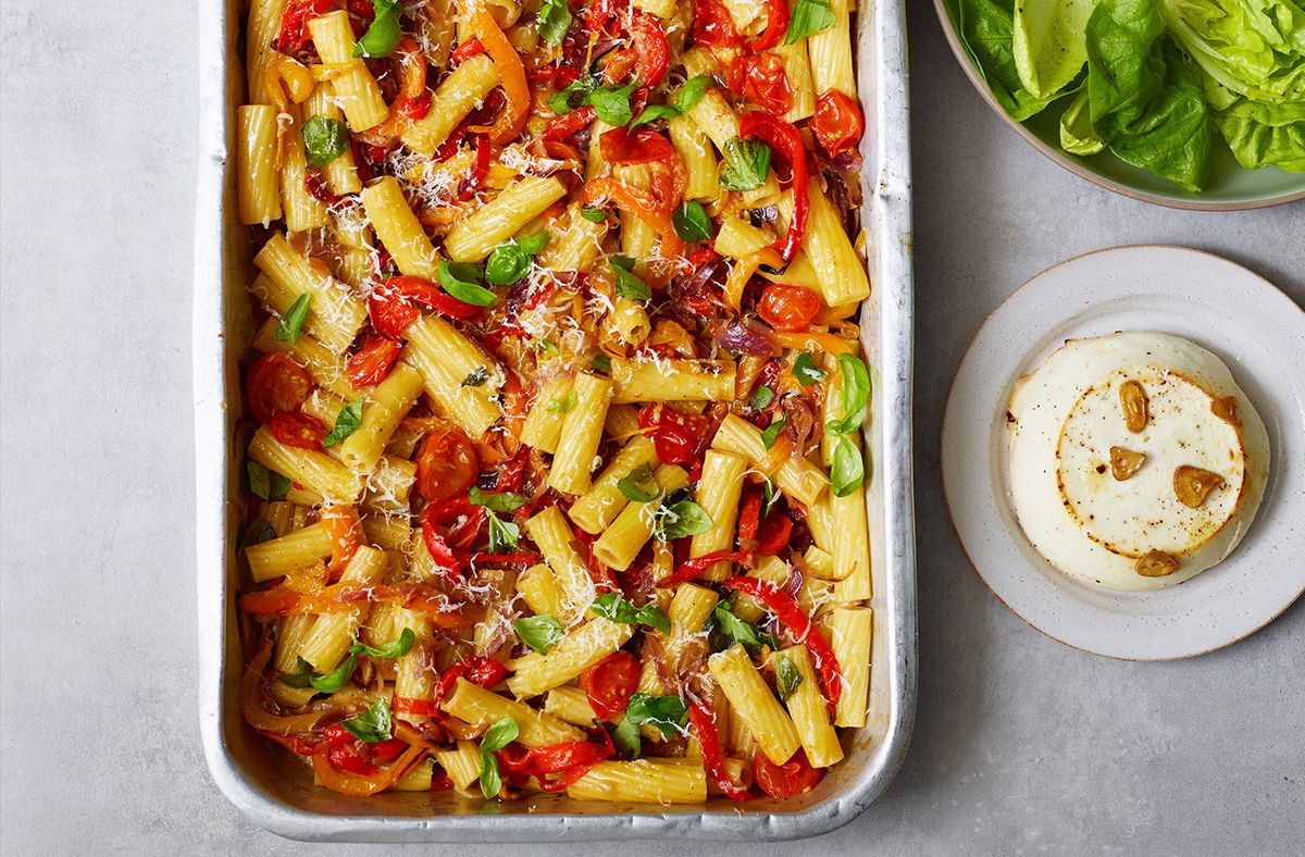 Jamie Oliver's pepper and tomato pasta tray bake is a warming winner