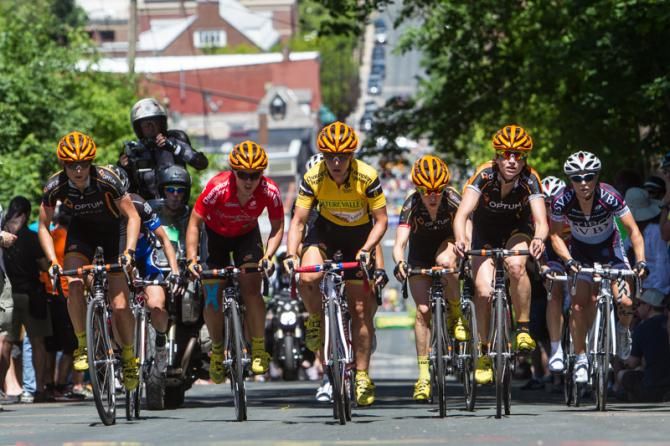 The leaders of the women's race come up the climb.
