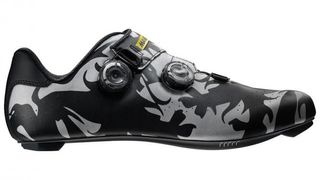 Mavic's Cosmic Pro shoes are available now in this limited edition Lion of Flanders motif