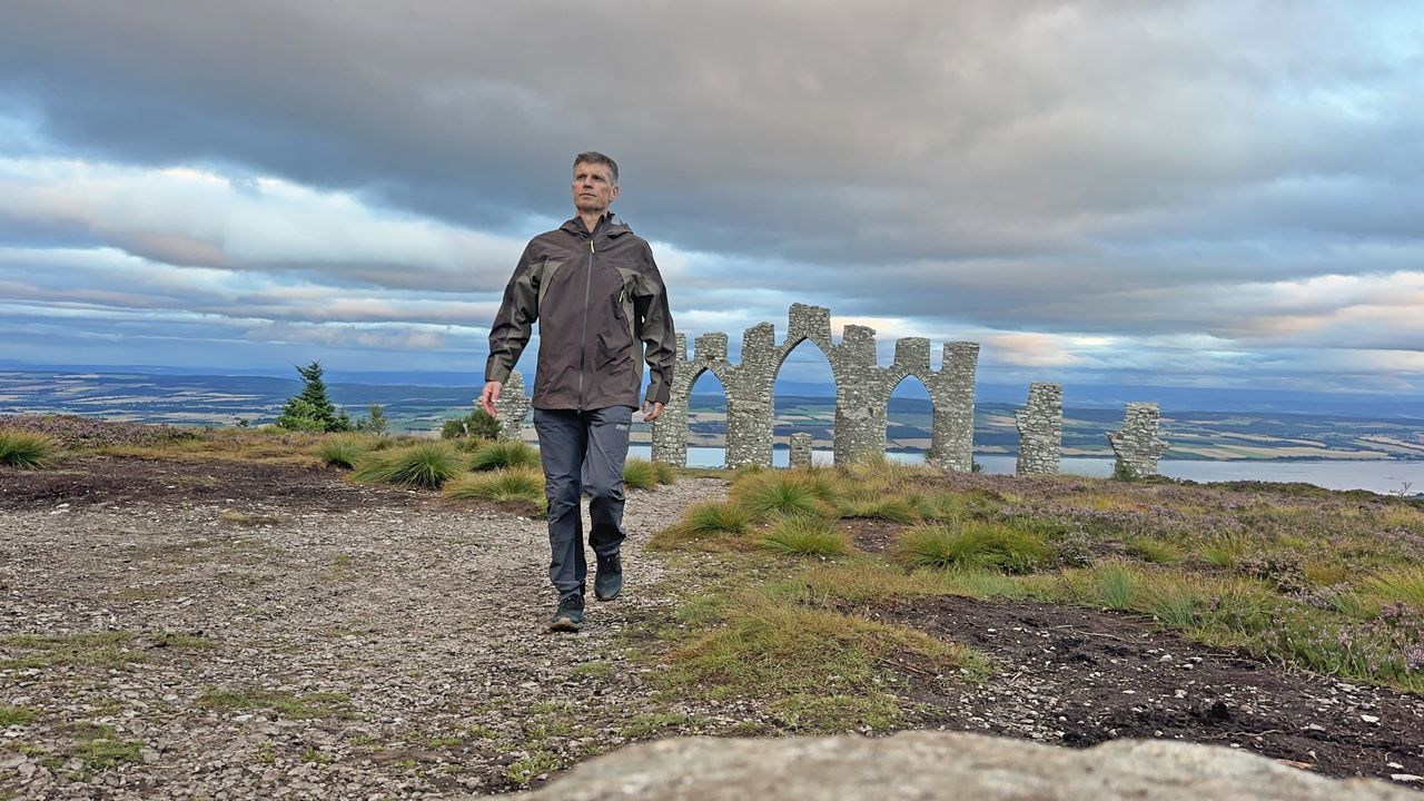 Peak Performance Ridge Hipe Ace Jacket review: Three-layer protection for four-season adventures