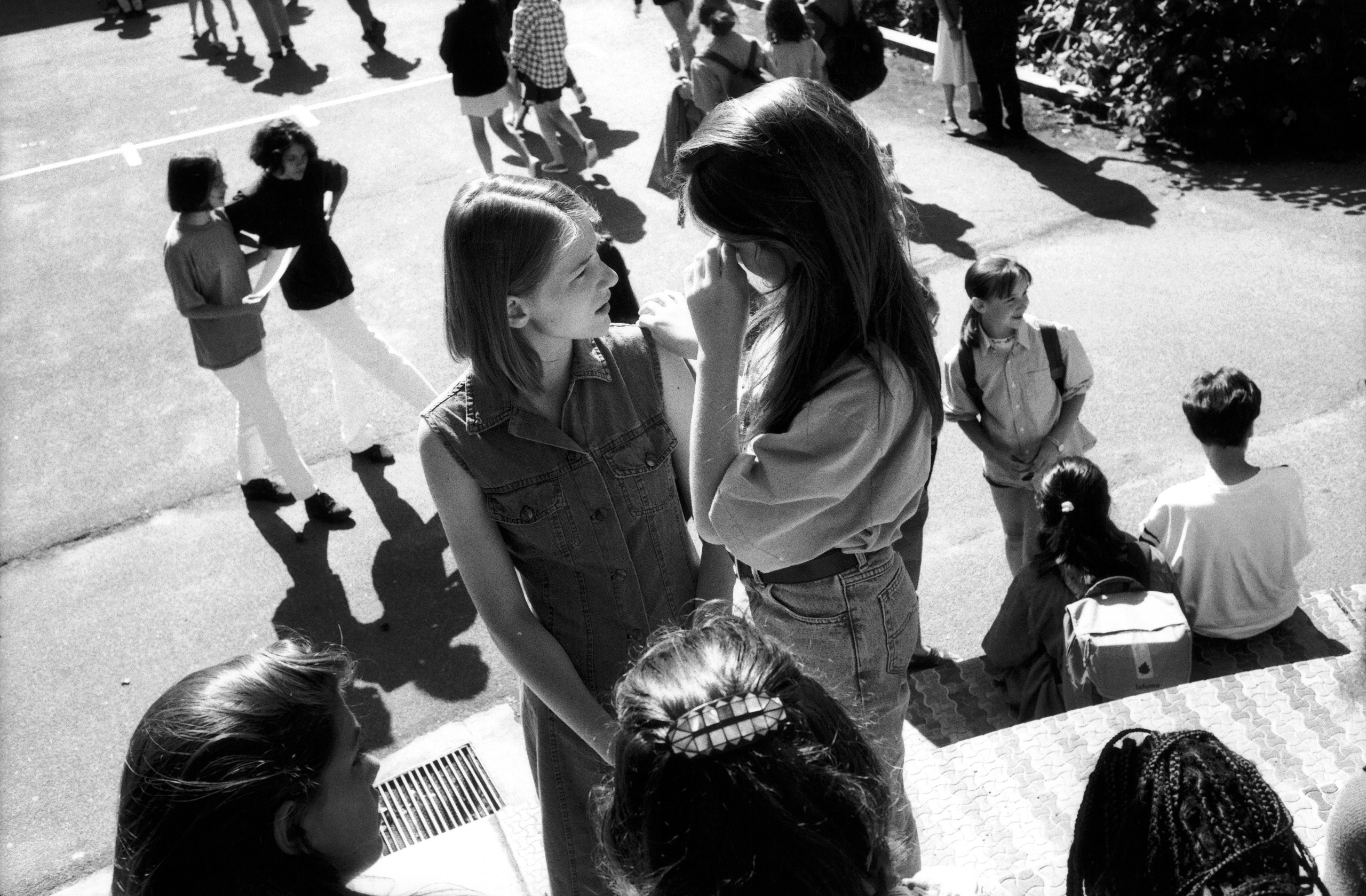 FRANCE - CIRCA 1993: School in Ville d'Avray, France in 1993 - 4th class adolescent girl in recreation. (Photo by Valerie WINCKLER/Gamma-Rapho via Getty Images)