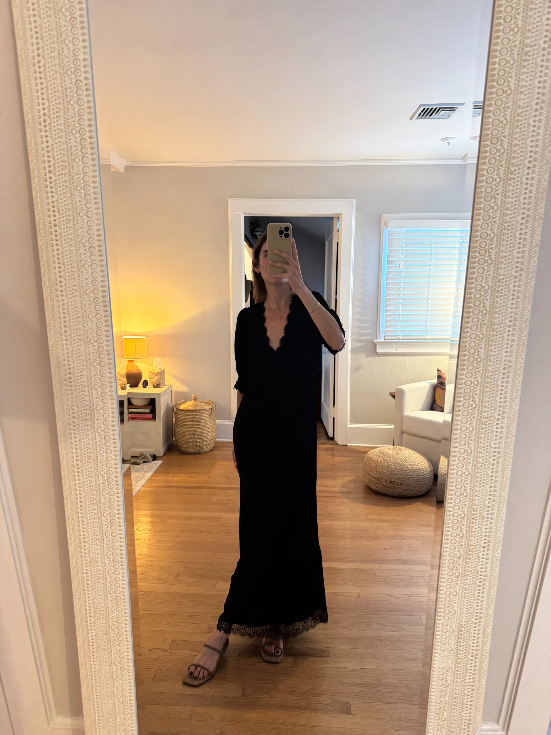 Tessa Faye O'Connell tries on 10 fall basics