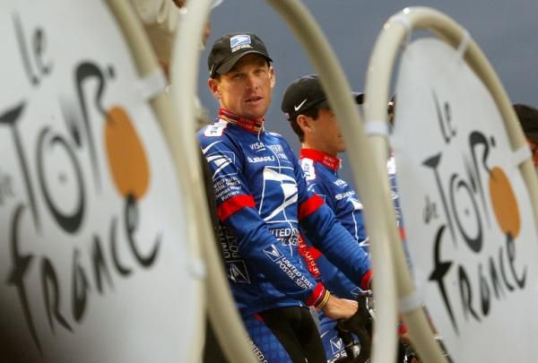 Lance Armstrong will wave goodbye to his 7 Tour titles