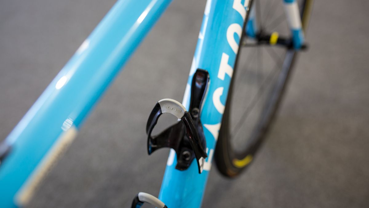 Elite Cannibal bottle cages