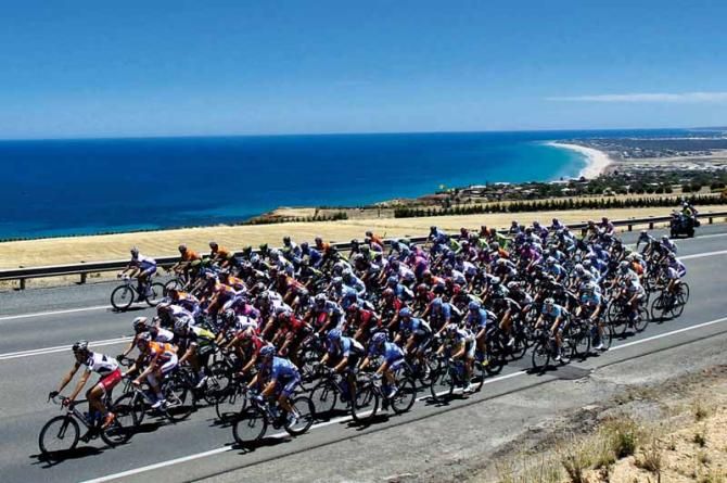 The peloton race towards Victor Harbor on stage three of the Tour down Under