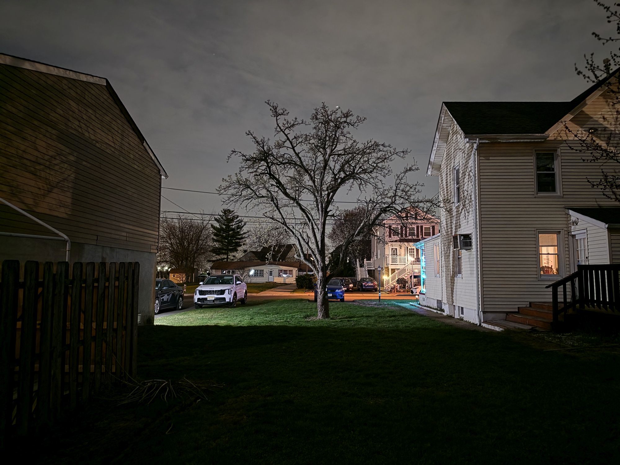 Samsung Galaxy S26 Ultra Standard Mode low light sample.