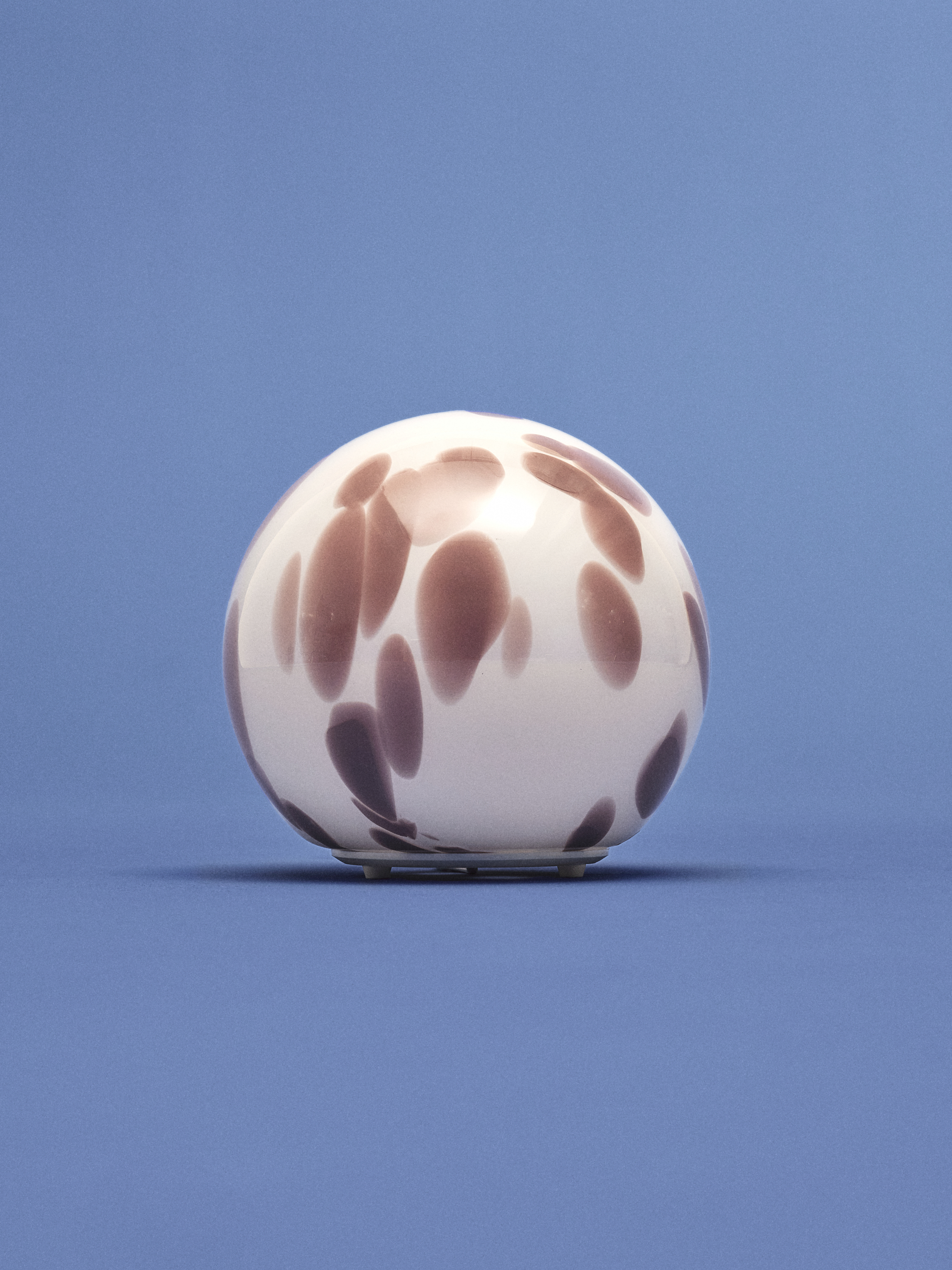 mottled glass globe lamp