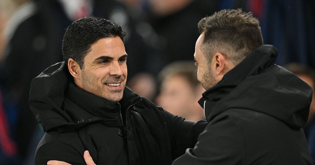 Arsenal manager Mikel Arteta (L) and Brighton head coach Roberto De Zerbi (R) ahead of the English Premier League football match between Brighton and Hove Albion and Arsenal at the American Express Community Stadium in Brighton, southern England on December 31, 2022