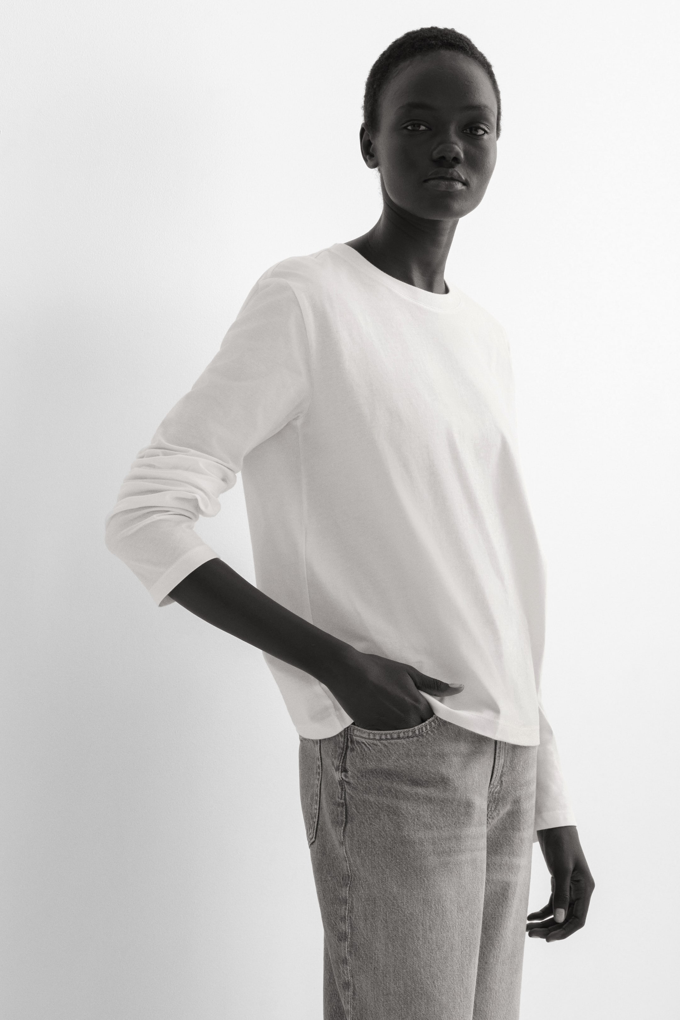 Long-Sleeved Cotton Top - White