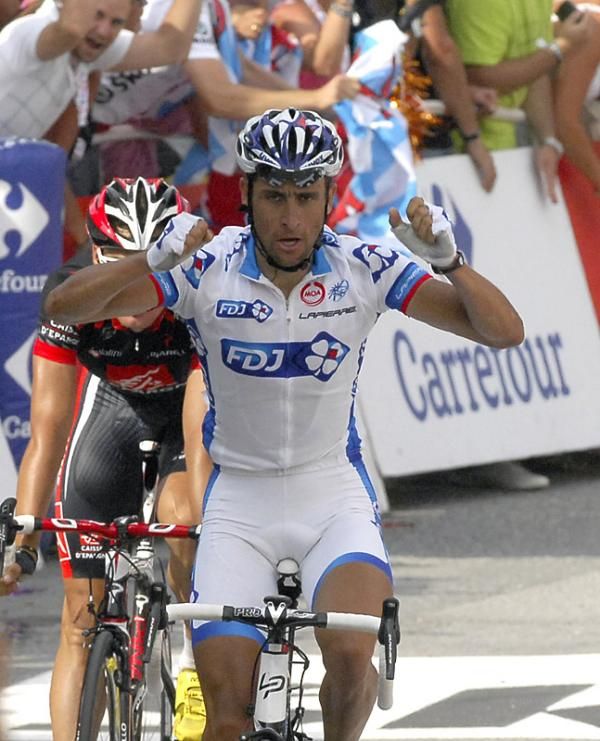 Sandy Casar (Fran&ccedil;aise des Jeux) bested his breakaway companions to win stage 9 in Saint-Jean-de-Maurienne.