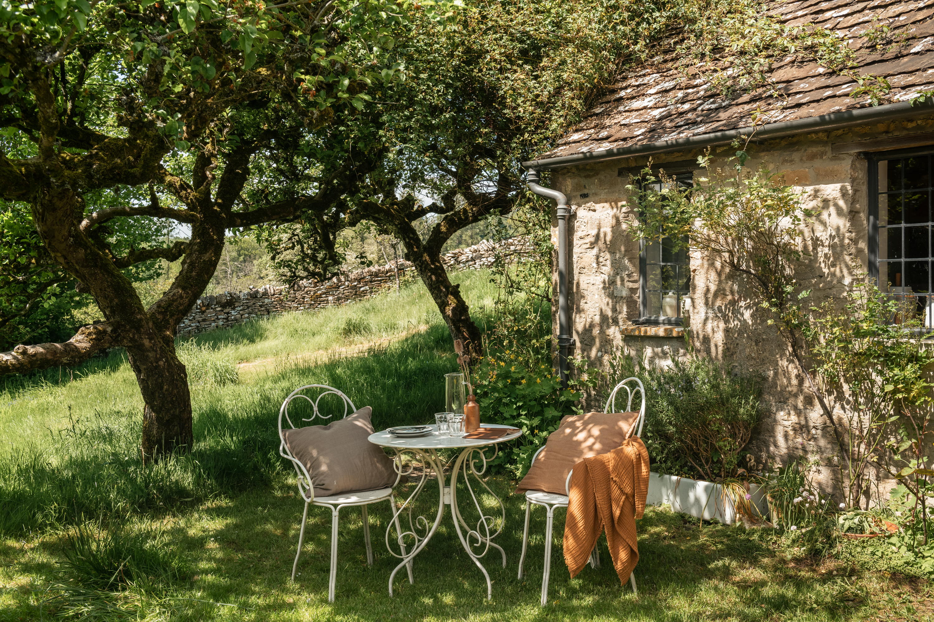 Picture-perfect country cottage