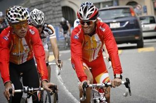 Samuel Sanchez and Alejandro Valverde.