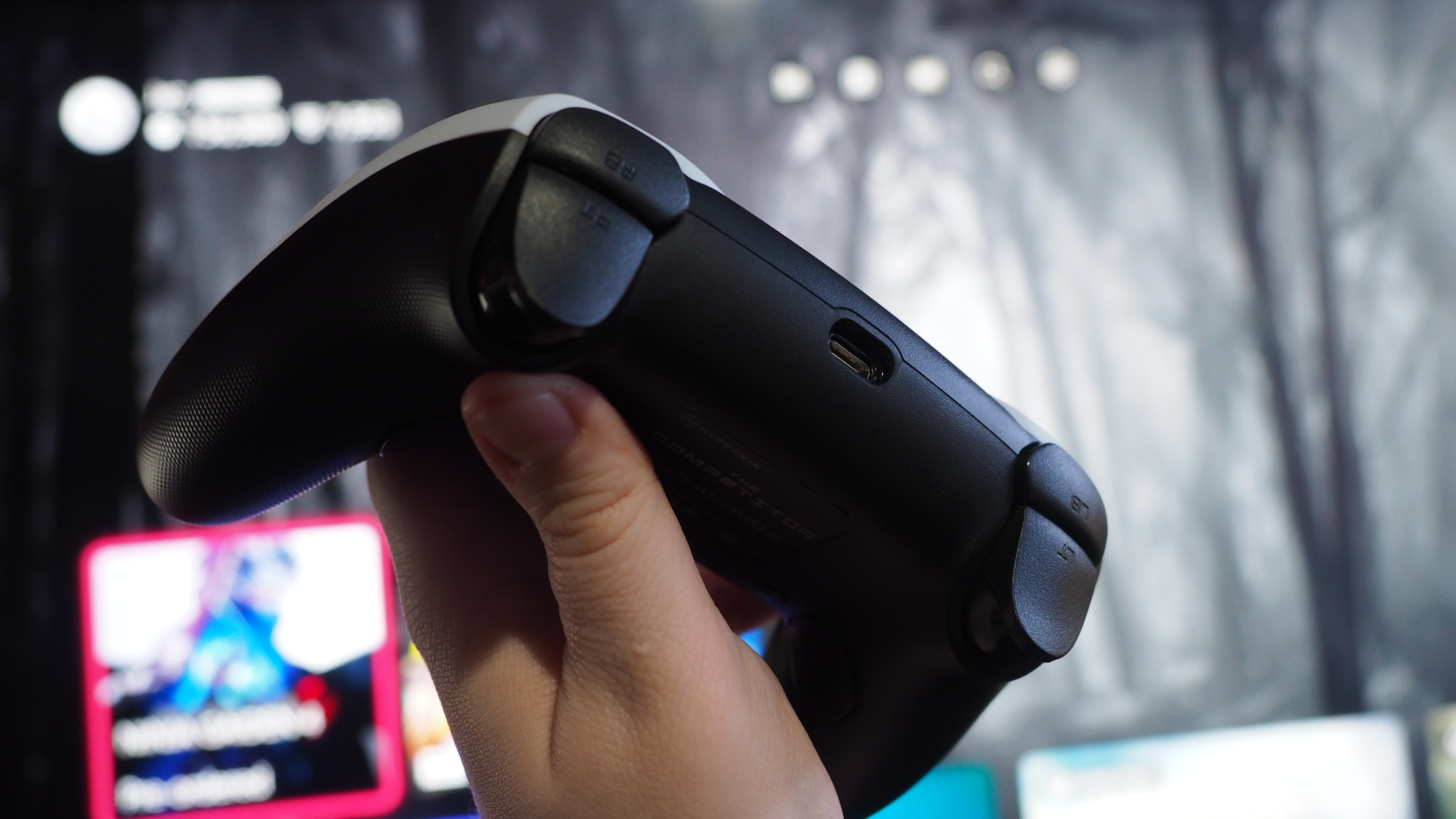 Photographs of the Hyperkin 'Competitor' controller