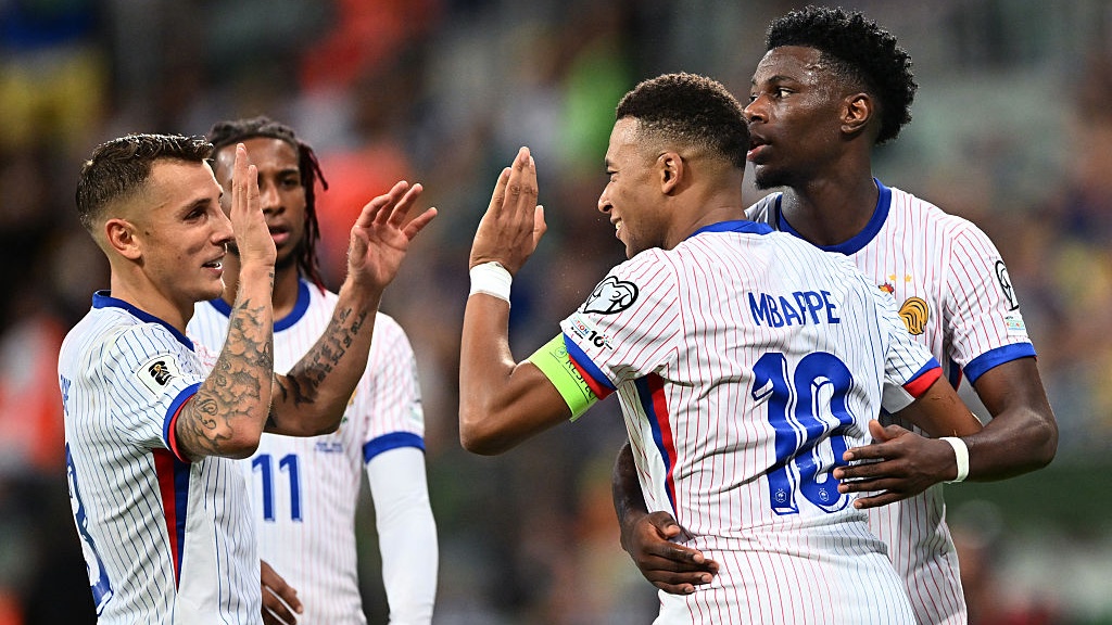 Kylian Mbappe of France celebrates scoring his team&#039;s second goal with teammates during the FIFA World Cup 2026 qualifier match between Ukraine and France at Tarczynski Arena on September 05, 2025 in Wroclaw, Poland. 
