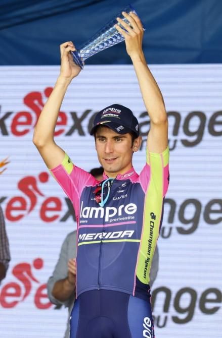 Deigo Ulissi (Lampre-Merida) collects his prize