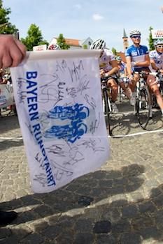 One final white flag to start the 2011 Bayern Rundfahrt before the race packs up for next year.