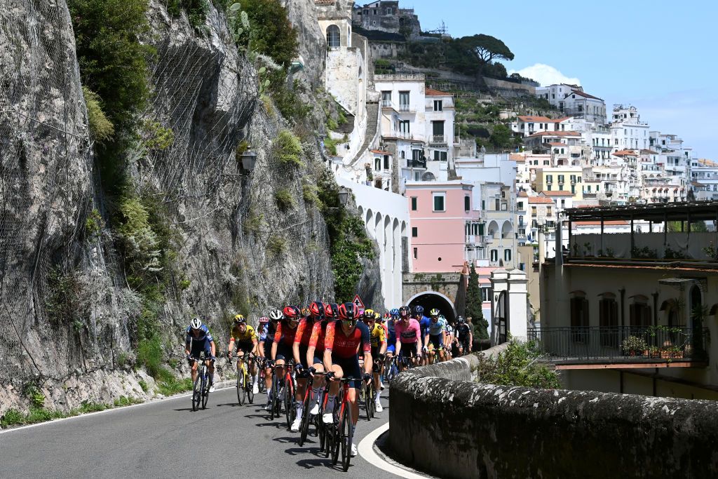 NAPLES ITALY MAY 11 A general view of the peloton passing through Sorrento Village during the 106th Giro dItalia 2023 Stage 6 a 162km stage from Naples to Naples UCIWT on May 11 2023 in Naples Italy Photo by Tim de WaeleGetty Images