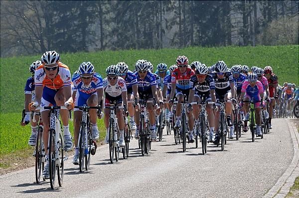 The peloton led by Lars Boom (Rabobank)