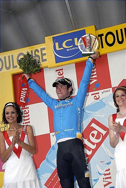 Cavendish all smiles with his flowers