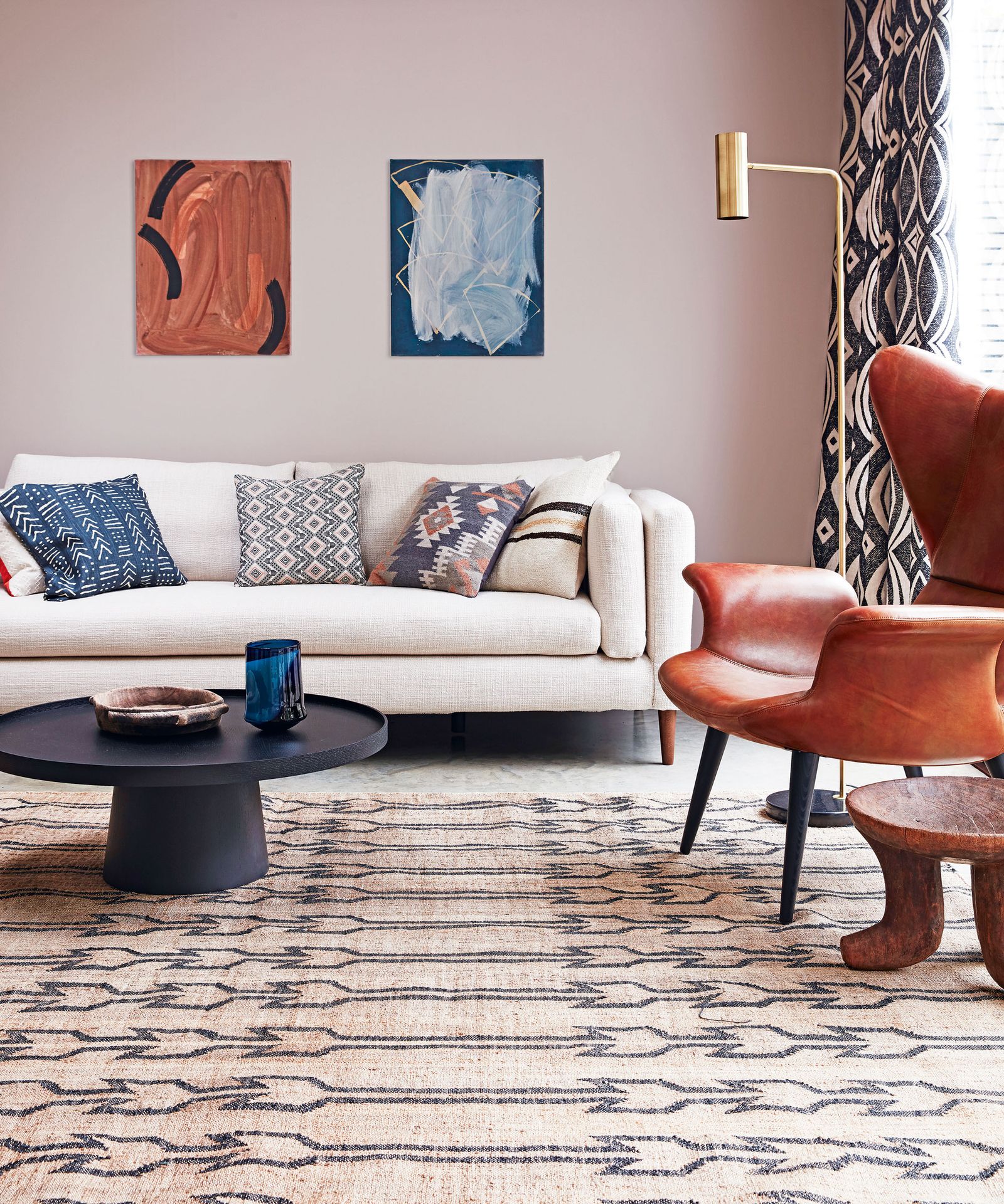 6 area rug mistakes to avoid experts advise what to do instead Homes & Gardens