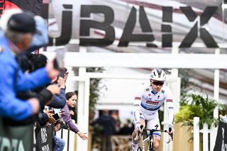 2025 Paris-Roubaix: Tim Merlier (Soudal-QuickStep) heads for the start