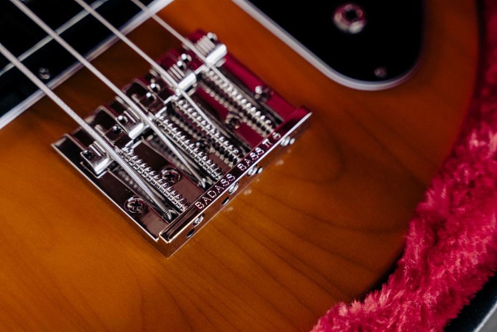 Epiphone Mike Dirnt G-3