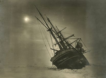 The 'Endurance' leaning to one side during the Imperial Trans-Antarctic Expedition, 1914-17, led by Ernest Shackleton. (Photo by Frank Hurley/Scott Polar Research Institute, University of Cambridge/Getty Images).