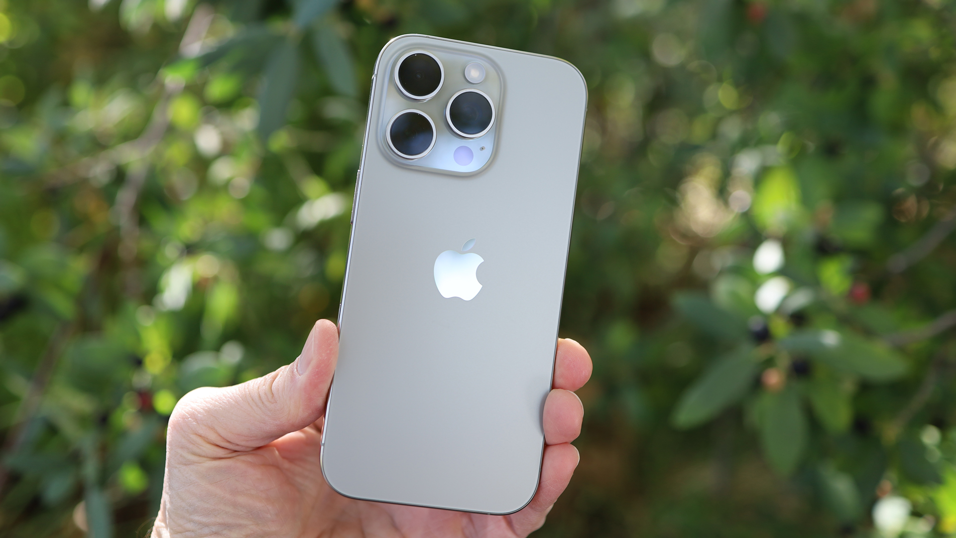 Apple iPhone 16 Pro REVIEW