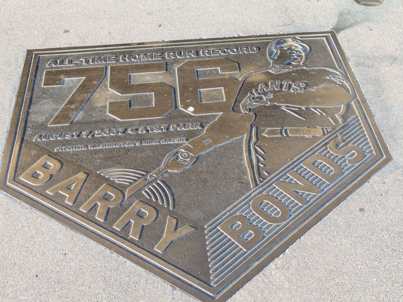 Barry Bonds plaque at 2x zoom by Pixel 8a