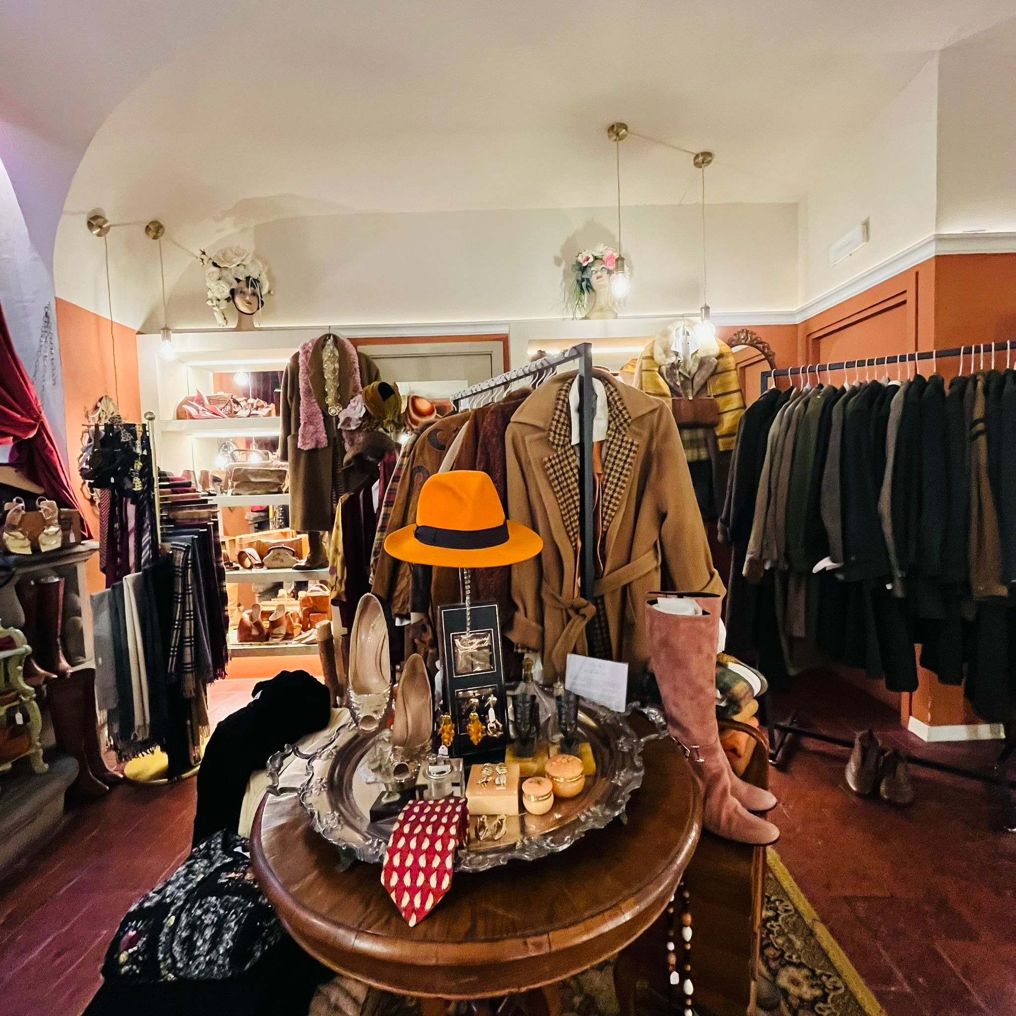 Cest Chic Vintage
