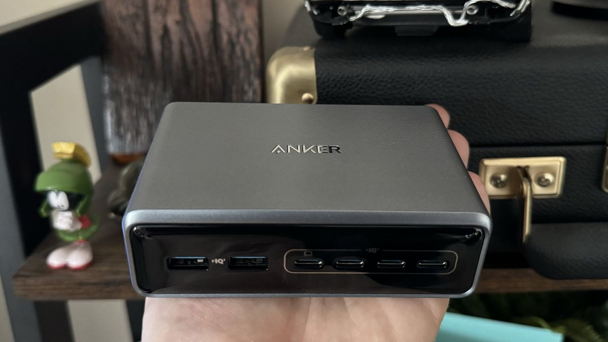 Anker 200W Charging Station