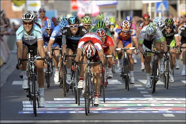 Tom Boonen was just won E3 Prijs Vlaanderen-Harelbeke for the fifth time, while Oscar Freire came up inches short.