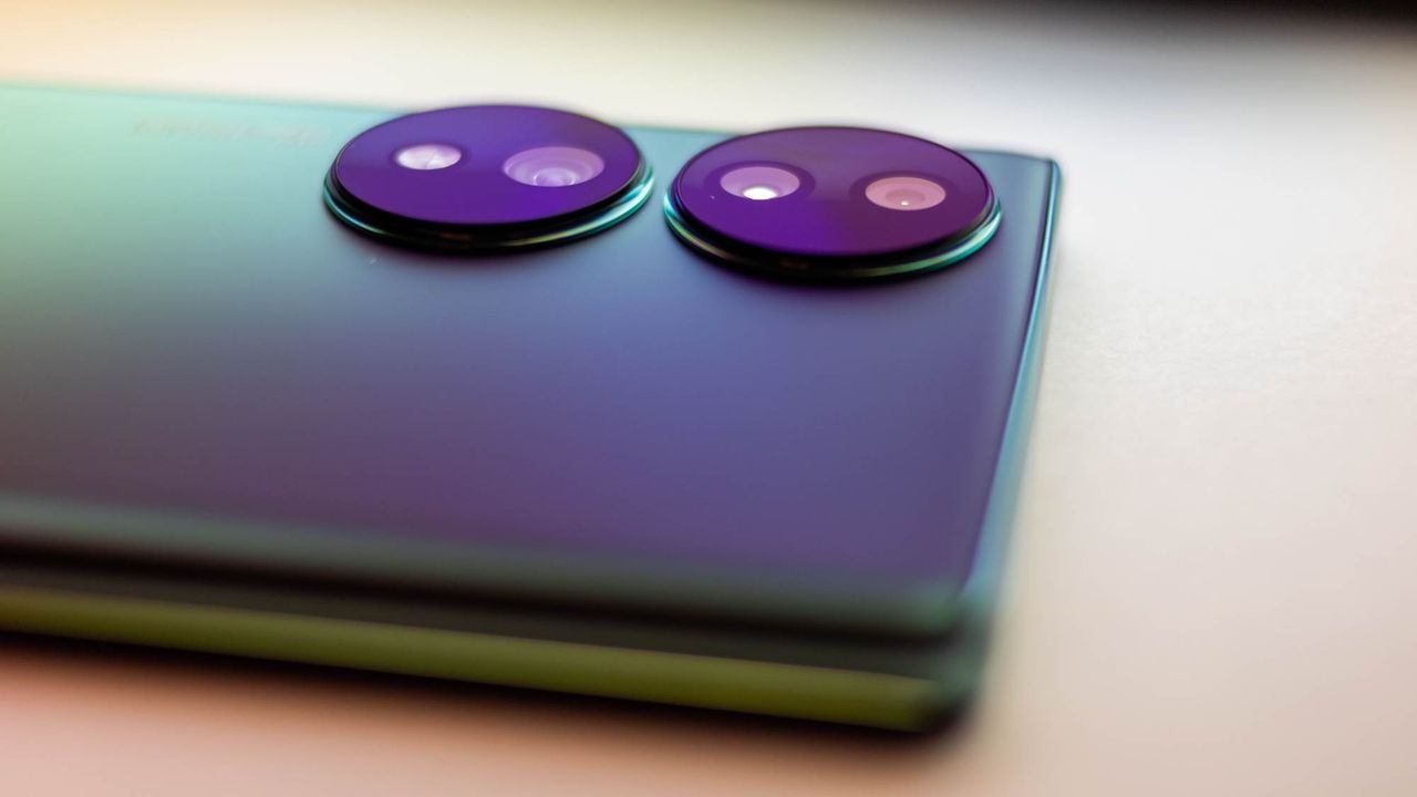 A closeup of the Honor 70's rear camera