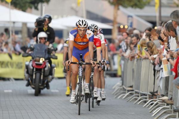 There were big crowds for the evening race