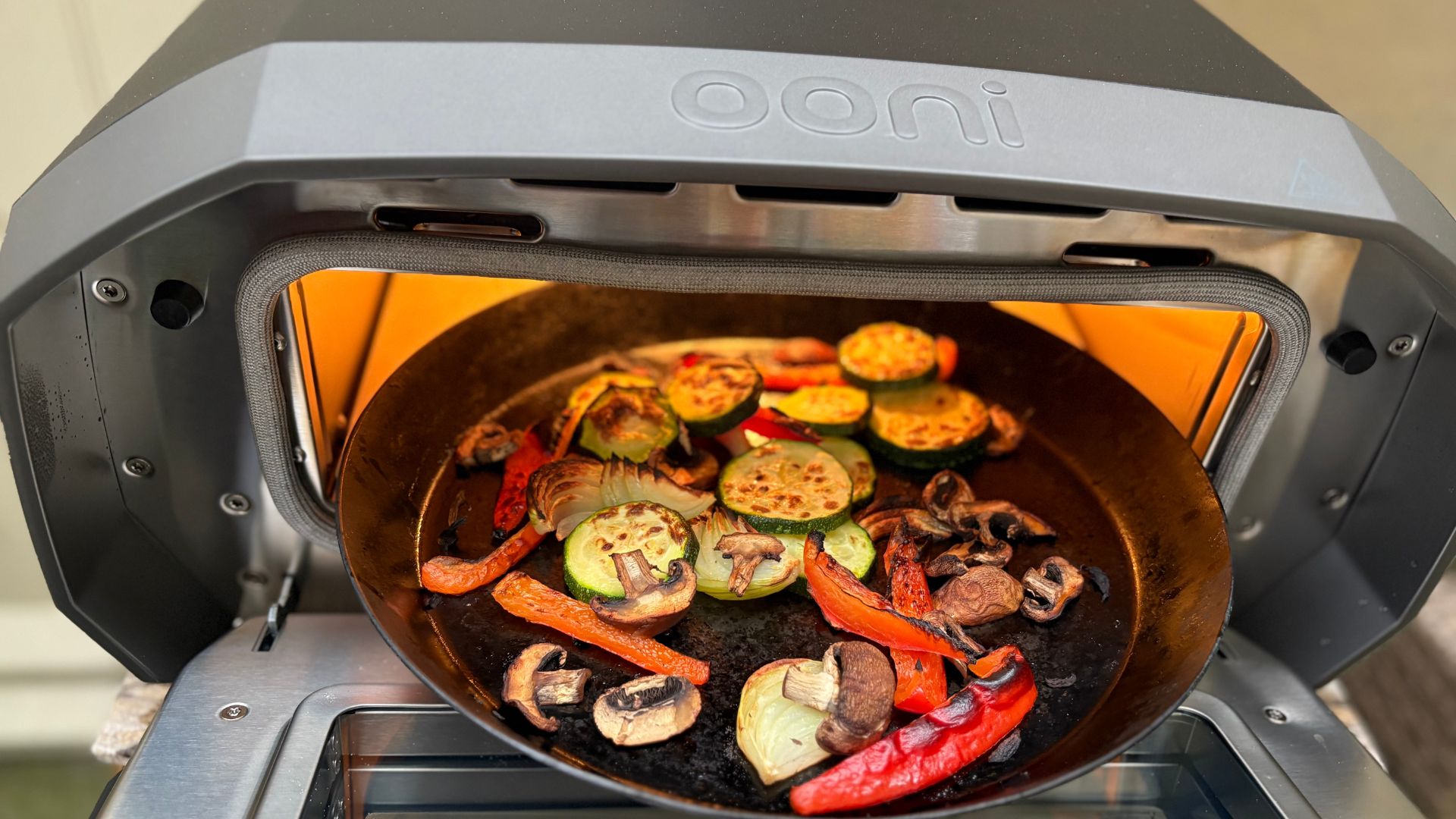 Testing the Ooni Volt Pizza Oven