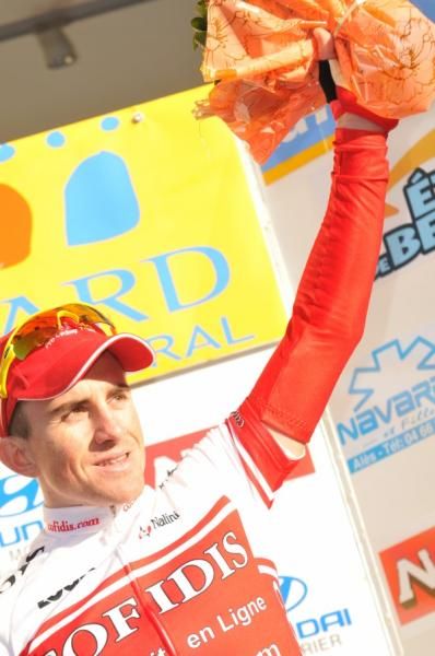 Samuel Dumoulin (Cofidis, Le Credit En Ligne) waves to the crowd