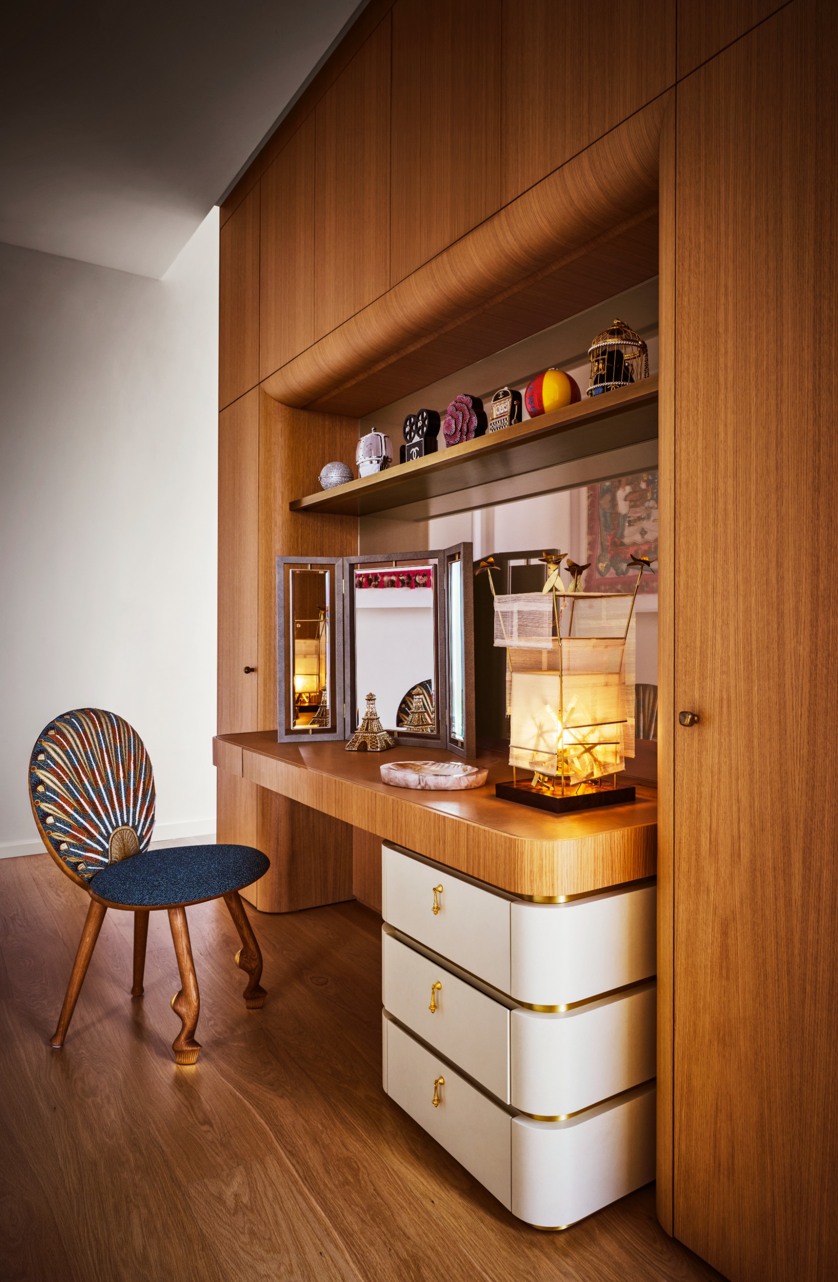 Interior of ambassador Randi Charno Levine apartment in Manhattan, designed by Kelly Behun
